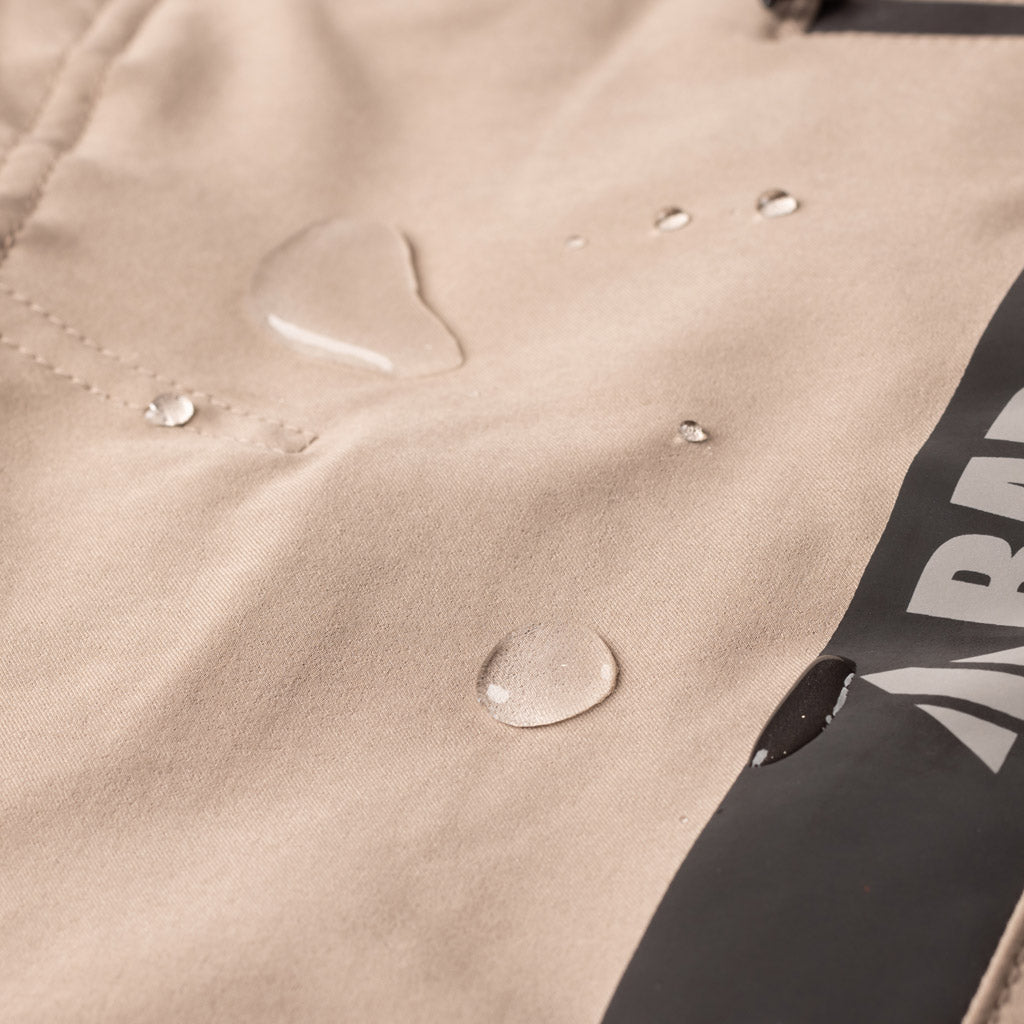 WATERPROOF ELASTIC WAIST SHORT SHORTS