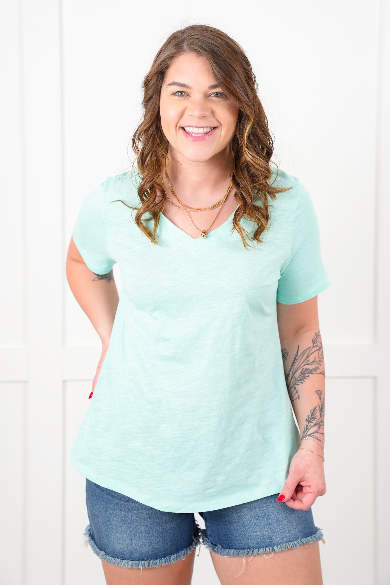 Door Buster! Plus/Reg Basic Cotton Short Sleeve V Neck Top (Multiple Colors)