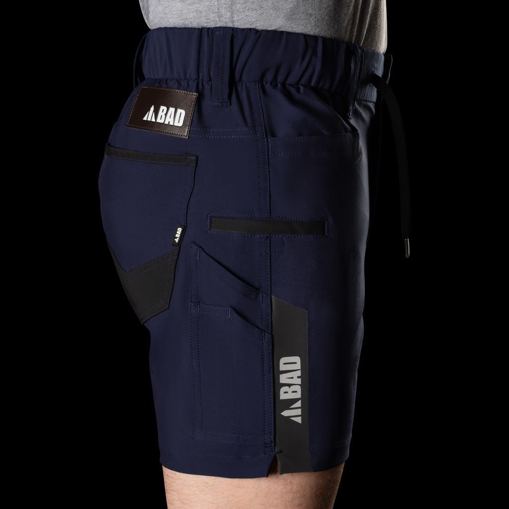 WATERPROOF ELASTIC WAIST SHORT SHORTS
