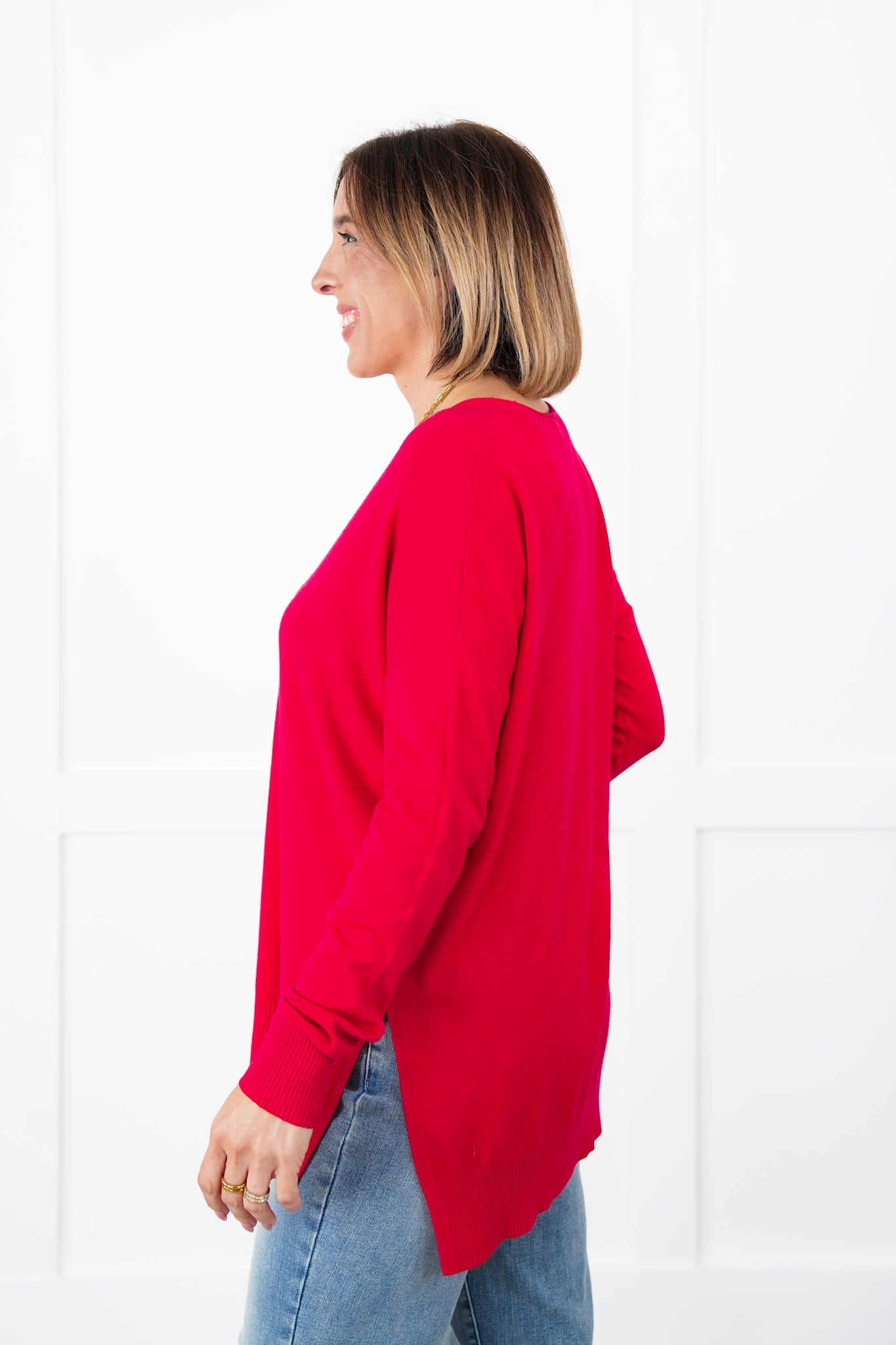 Hi-Low Hem V-Neck Center Seam Sweater (Multiple Colors)