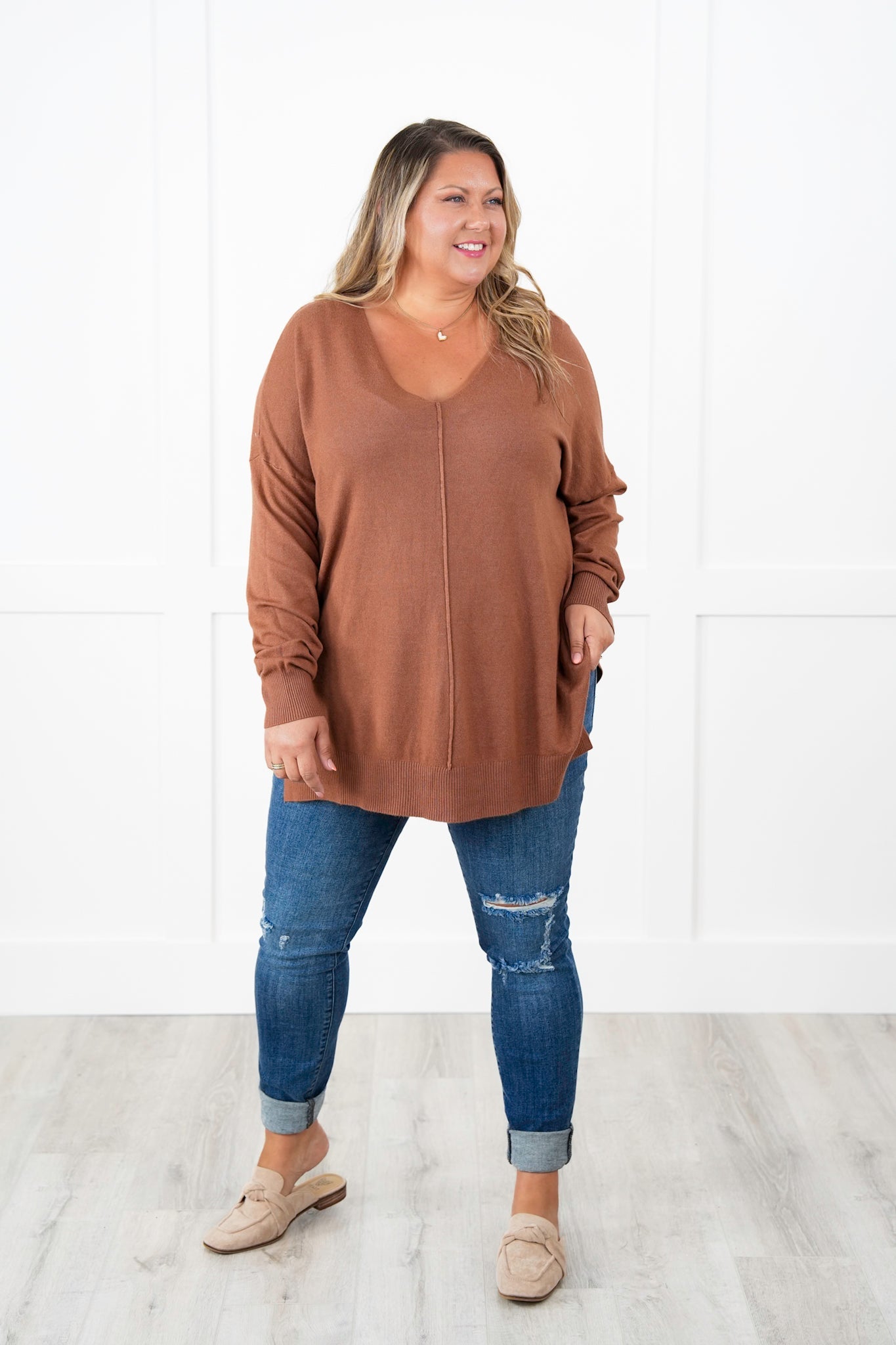 Hi-Low Hem V-Neck Center Seam Sweater (Multiple Colors)