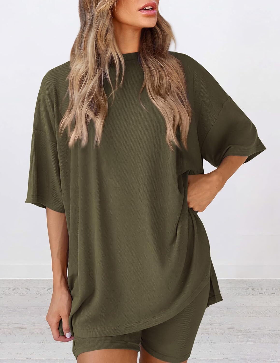 Women's Two Piece Lounge Set Casual Oversized Crewneck Tops and High Waisted Shorts Set