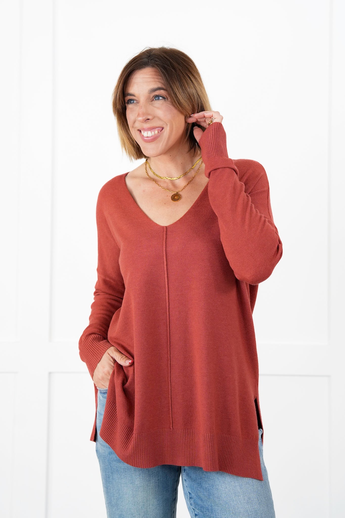 Hi-Low Hem V-Neck Center Seam Sweater (Multiple Colors)