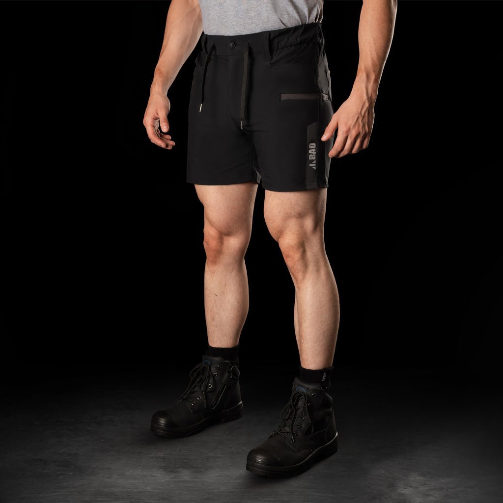 WATERPROOF ELASTIC WAIST SHORT SHORTS